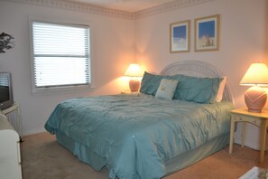 3 habitaciones, tabla de planchar con plancha, internet y ropa de cama 