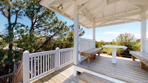 Atlantic Tabby 3 bedrooms, 2 bathrooms