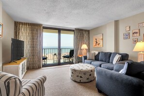 TV, DVD player, stereo - Station One - 4C Grimaldi - Oceanfront condo with community pool, tennis, beach (Wrightsville Beach)