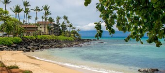 Loft living in a Spacious, remodeled 2bd Condo