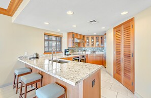 Fridge, microwave, oven, stovetop - Maui Resort Rentals: Hyatt Residence Club – 3BR Oceanfront Upper Floor VIlla (Lahaina)