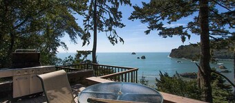 Sea Cliff - Perched above Sea, Romantic & Private!