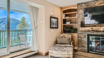 TV, peis og kontorer