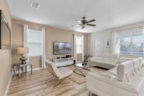 TV, table football - Champions Gate Luxury 6 Bedroom Resort Villa With Spa and Games Room on Golf Course community (Davenport)