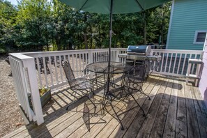 Outdoor dining - Stay 3+ nights in Beachwalk Resort (Michigan City)
