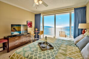 4 bedrooms, iron/ironing board, free WiFi, bed sheets - BEAUTIFUL LARGE BEACHFRONT UNIT! CORNER UNIT! (Panama City Beach)