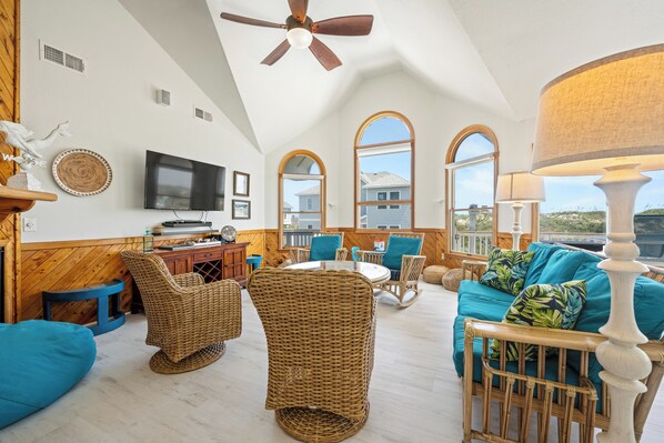 تلفزيون ذكي، مدفأة، كرة قدم الطاولة