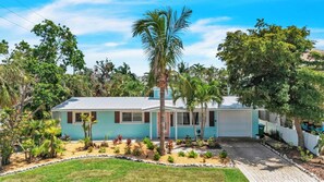 Exterior - Ebb Tide by Duncan Real Estate (Holmes Beach)