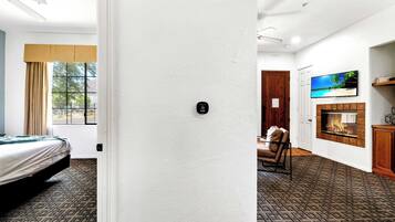 1 chambre, bureau, fer et planche à repasser, Wi-Fi gratuit