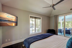 5 bedrooms, iron/ironing board, free WiFi, bed sheets