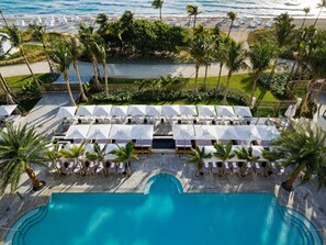 حمّام سباحة خارجي