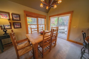 Dining - Quiet Condo w/Loft, Ideal for Families! (Keystone)