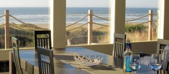Seaweed – 2BR beachfront home.