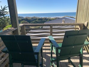 Property grounds - Seaweed – 2BR Home with fantastic views. (Florence)