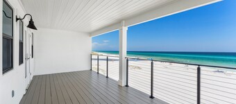 Luxury Grayton Beach House ON THE SAND in 30a! Private Beach, Porch, Balcony.