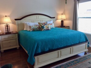 3 室のベッドルーム、アイロン / アイロン台、WiFi (無料)、ベッドシーツ