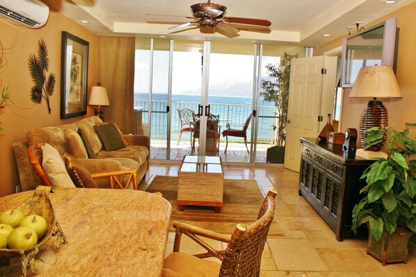 Smart TV, DVD player, stereo