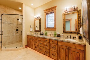 Combined shower/tub, hair dryer, towels - Modern Mountain Design, High-End Kitchen, Theater Room & Hot Tub! (Park City)