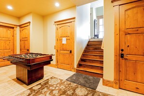 Game room - Modern Mountain Design, High-End Kitchen, Theater Room & Hot Tub! (Park City)