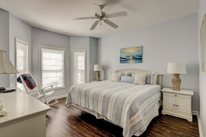 4 Schlafzimmer, Bügeleisen/Bügelbrett, kostenloses WLAN, Bettwäsche