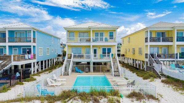 Pool - Gulf Front Duplex | Pet Friendly | Shared Pool | Sleeps 15 (Gulf Shores)