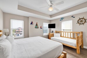 6 bedrooms, iron/ironing board, free WiFi, bed sheets - Gulf Front Duplex | Pet Friendly | Shared Pool | Sleeps 15 (Gulf Shores)