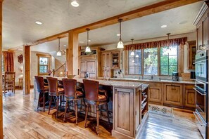 Fridge, microwave, oven, stovetop - Hatari Lodge: Huge Custom Home Walk to Gondola - Great Amenities! (Breckenridge)