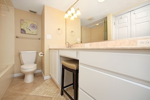 Towels - 5TH FLOOR WITH OPEN BALCONY! (Destin)