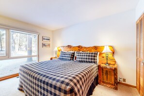 1 bedroom, iron/ironing board, Internet, bed sheets