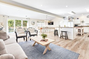 Älytelevisio, DVD-soitin, videokirjasto