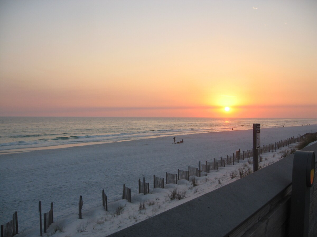 Photo 21 of Private Beach | Beach Service | Complex Pool | Chateau 10A!