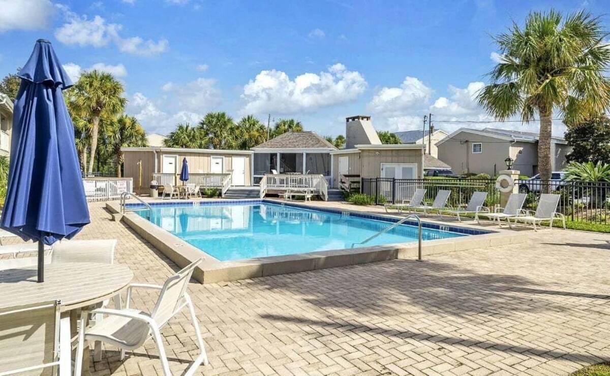 Photo 17 of Private Beach | Beach Service | Complex Pool | Chateau 10A!