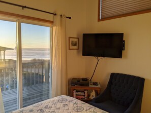 5 bedrooms, desk, iron/ironing board, free WiFi - Sand Dollar Shores at Heceta Beach (Florence)