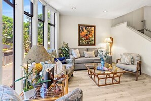 Smart TV, DVD player, stereo