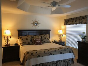 2 bedrooms, iron/ironing board, free WiFi, bed sheets - Charming Rental in the Village of Pinellas: Your Florida Oasis Awaits (The Villages)
