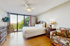 2 bedrooms, iron/ironing board, internet, bed sheets