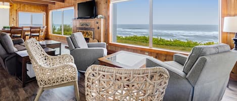 TV, fireplace, DVD player, stereo