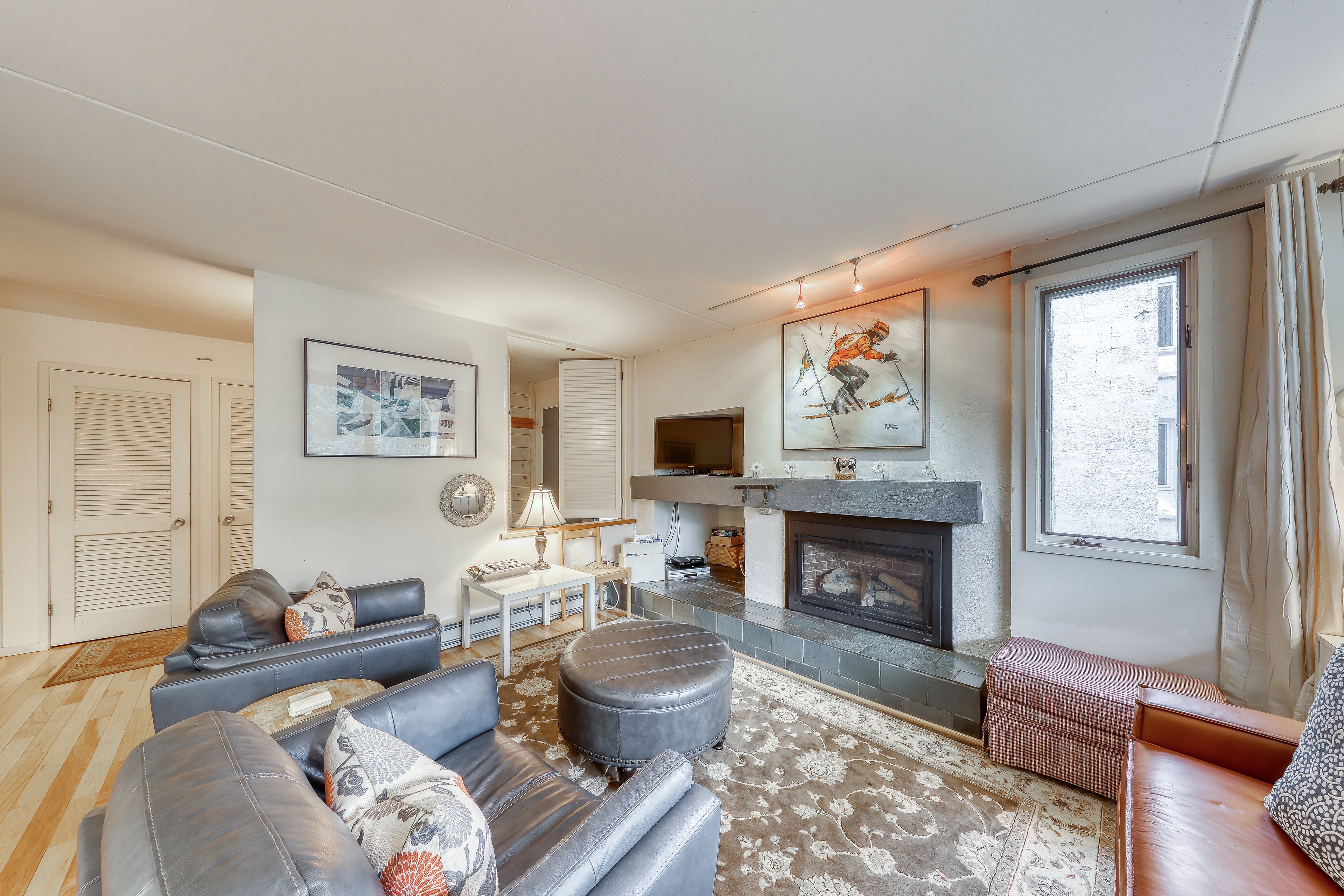 TV, fireplace, DVD player, table football