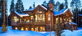 Private Ski Shuttle at Hawks Hideaway. A Professionally Designed Luxury Home!