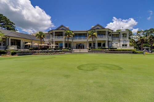 898 Ketch Court-Steps to Harbourtown, pool & dining, Shopping & Activities