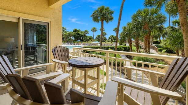 Property grounds - 433 Captains Walk- Completely Renovated - Oceanfront Villa in Palmetto Dunes! (Hilton Head Island)