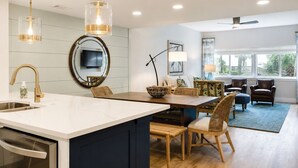 Interior - 433 Captains Walk- Completely Renovated - Oceanfront Villa in Palmetto Dunes! (Hilton Head Island)