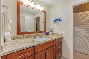 Bathtub, hair dryer, towels