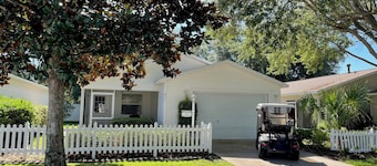 Charming Oasis in The Villages - Pet-Friendly Paradise w/Golf Cart!