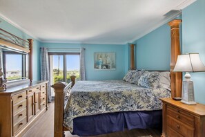 2 slaapkamers, een strijkplank/strijkijzer, gratis wifi, beddengoed