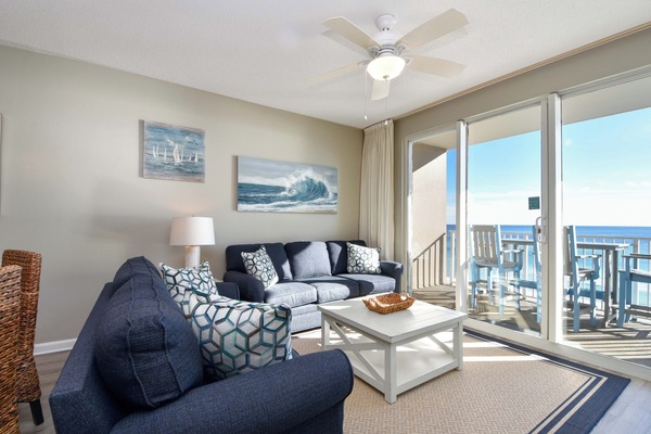 Majestic Sun 512B- Living Area