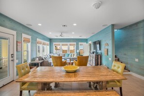 Dining - Pura Vida Cottage! Community Pool, Downtown PA! (Port Aransas)