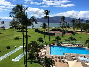 Een verwarmd zwembad