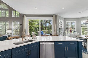 Interior - Lake Views ~ Two Golf Carts ~ Bayside Resort~ Pet Friendly (Miramar Beach)