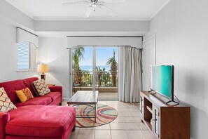 Smart TV, DVD player - 1BR w/ Beach Views! Spacious Balcony, Tropical Pool, Tiki Bar, Hot Tub, Tram. (Miramar Beach)